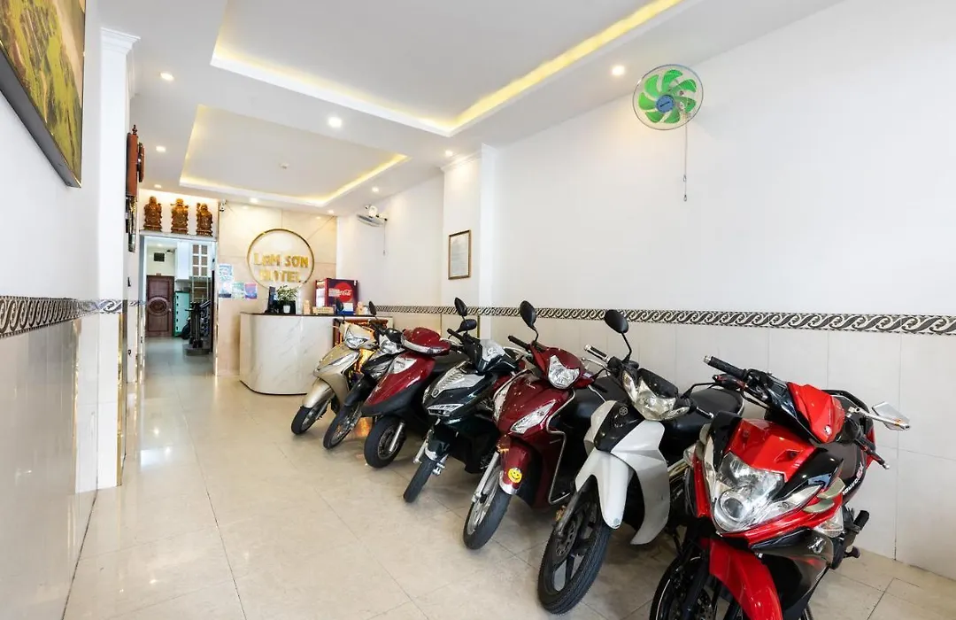 Lam Son Hotel-1