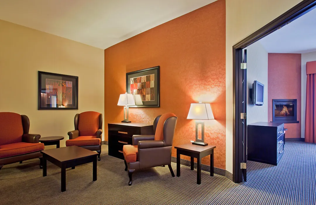 Holiday Inn Express Airport Calgary By Ihg-1