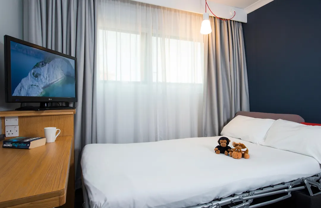 Holiday Inn Express East Midlands Airport By Ihg-1
