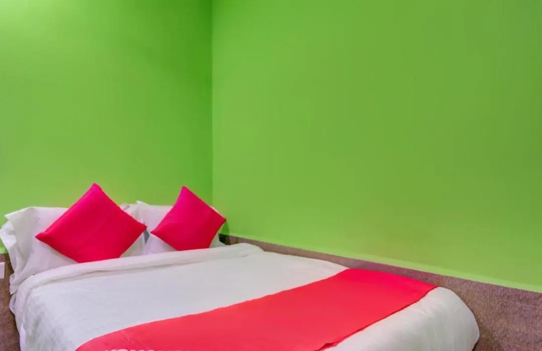 Hotel Safalta Residency, Chembur-1