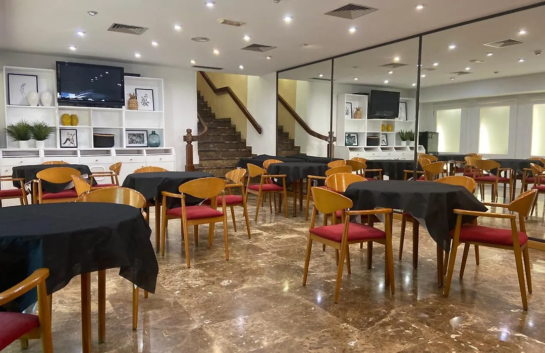 Hotel Leuka-1