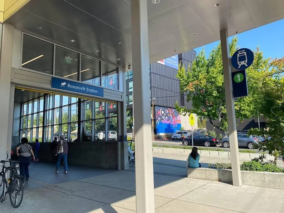 New Private Tiny Home Near Greenlake/Lightrail/I-5-1