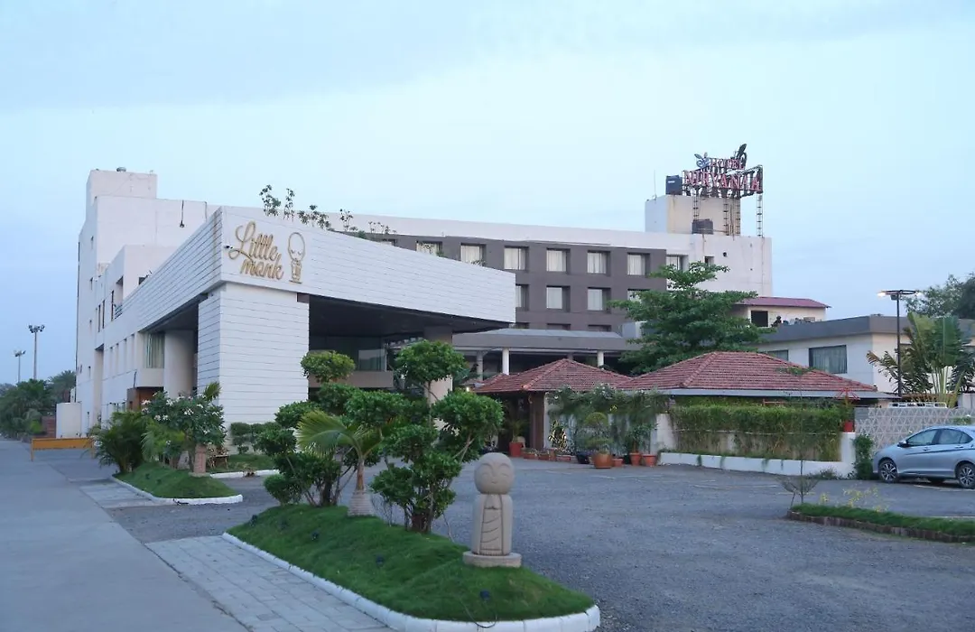 Monk'S Nirvanaa Hotel & Resort-1