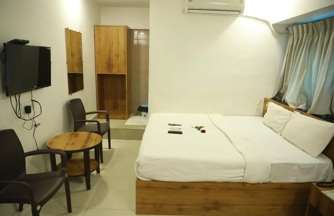 Hotel Shiv Leela Grand-1