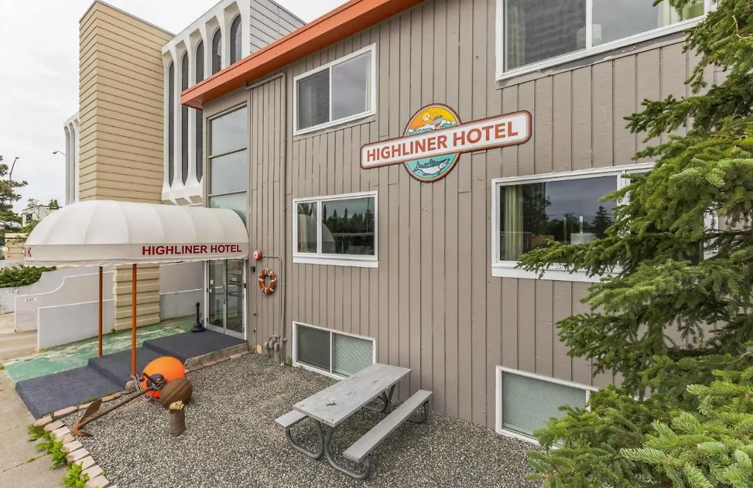 Highliner Hotel - Queen Suites-1