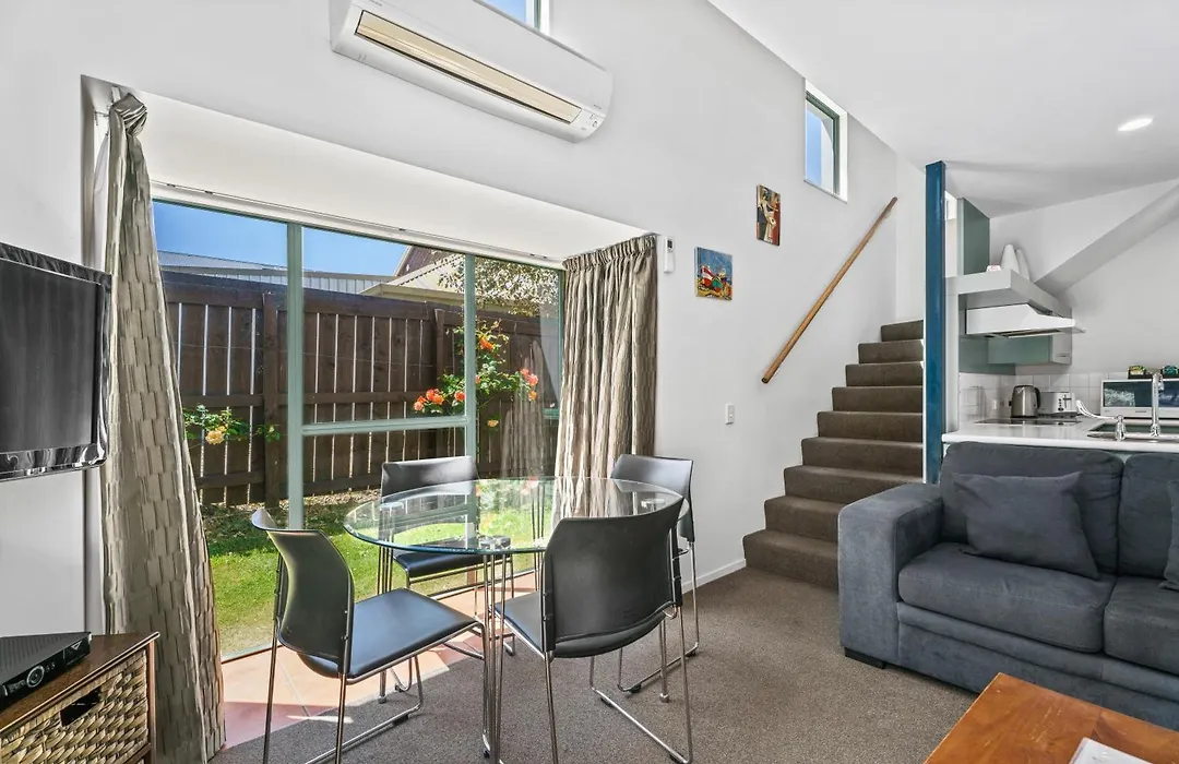 Queenstown Gateway Apartments-1