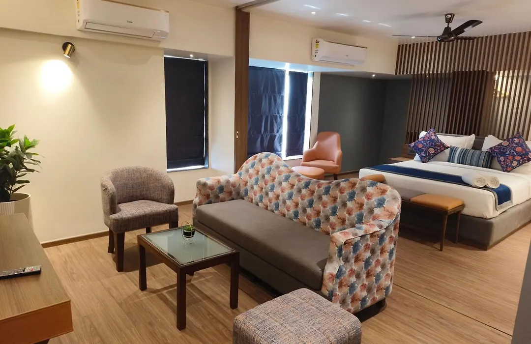 Hotel Le Grande - Mumbai International Airport-1