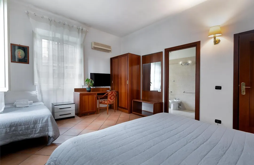 Comfort Rooms Villa Gaia Tor Vergata-1