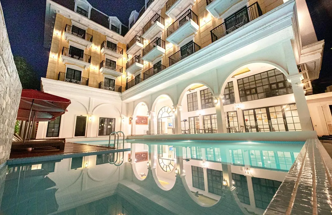 Solar Hotel-1