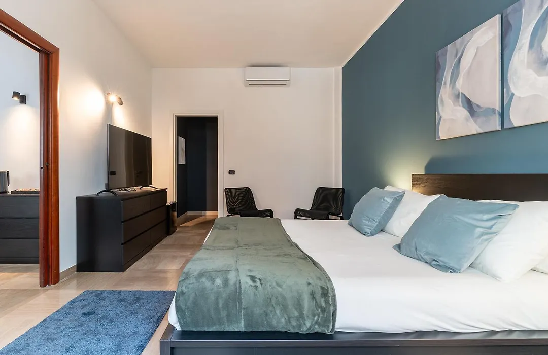Fourooms Bari - Principe Amedeo-1