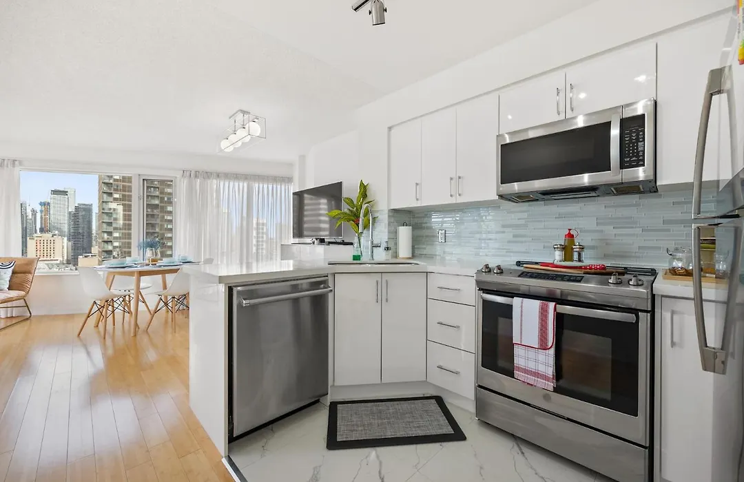 Modern 2-Bedroom Condo W Floor To Ceiling Windows-1