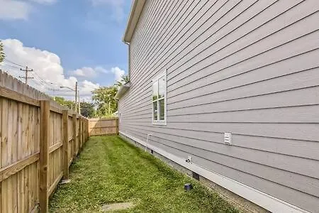 New Build 5 Min To Broadway Sleeps 10-1