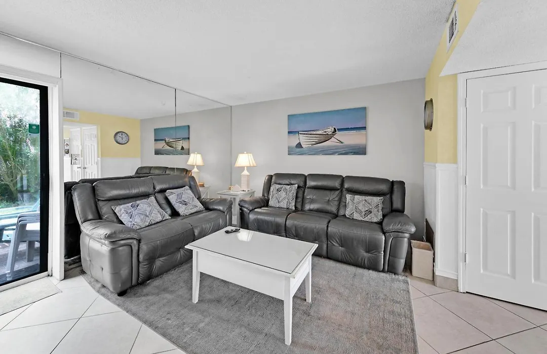 Southbay By The Gulf 99 An Updated Townhome 50 Yards From Beach 3 Bedroom Sleeps 6-1