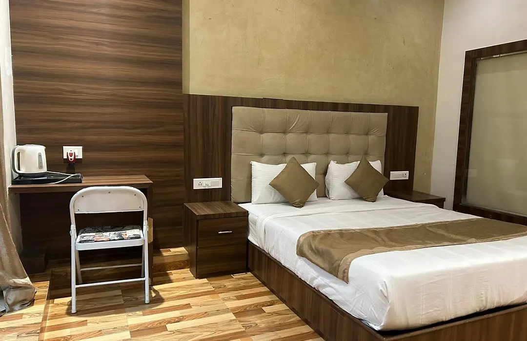 Hotel Bkc Mannat-1