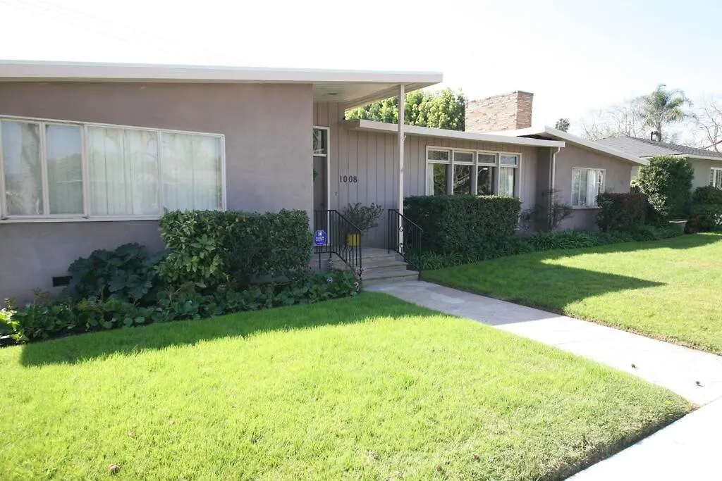 Bixby Beauty 50S Mod Long Beach-1