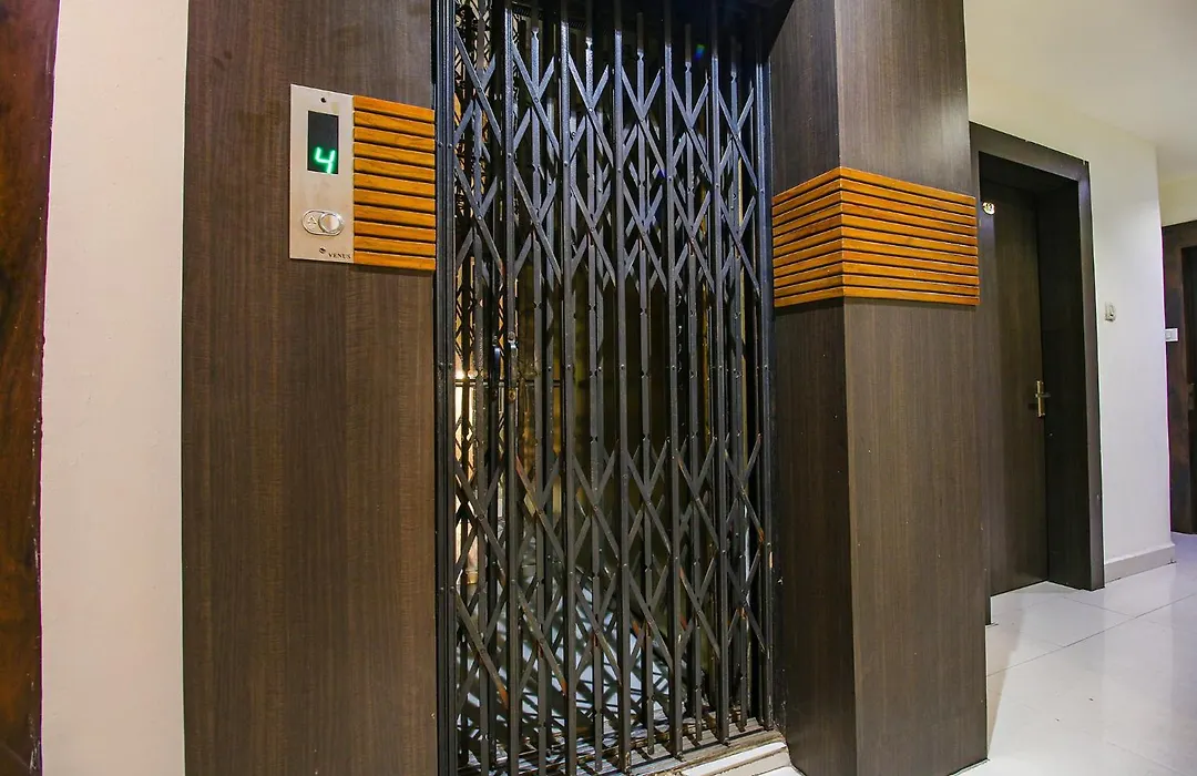 Fabhotel Royal Palace II-1