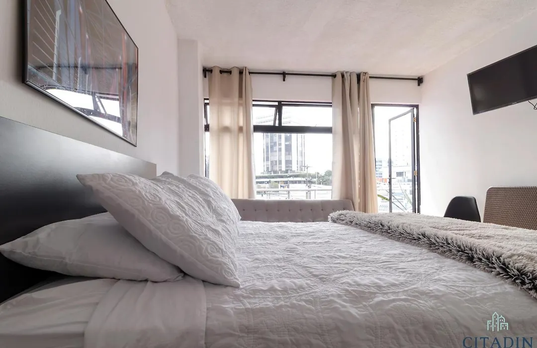 Hotel Citadin Zona 4-1