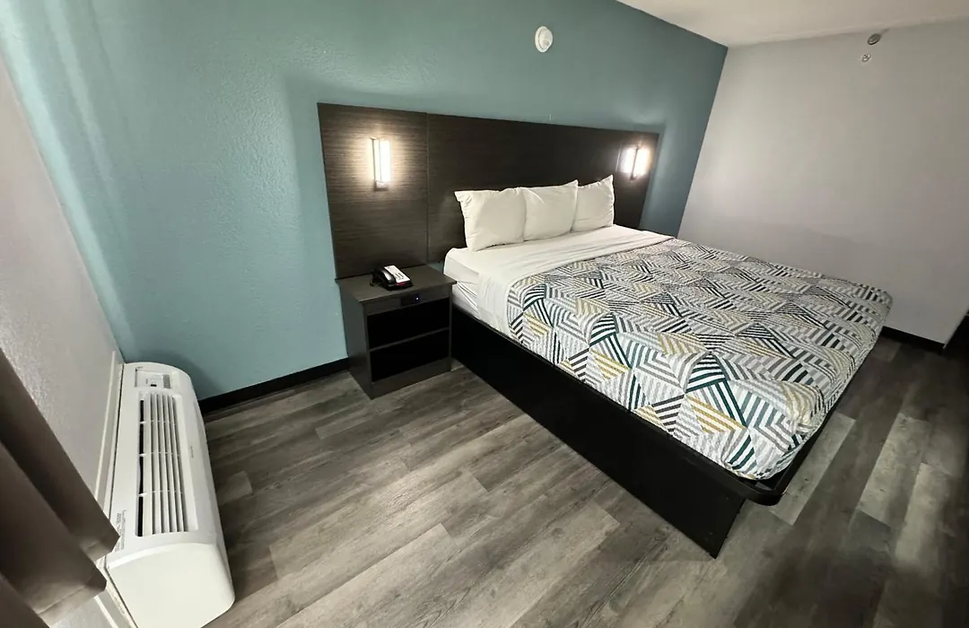Studio 6 Suites East Syracuse Airport-1