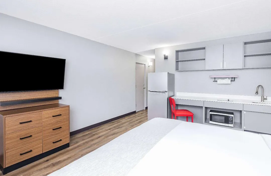 Hawthorn Extended Stay By Wyndham Wichita Airport-1