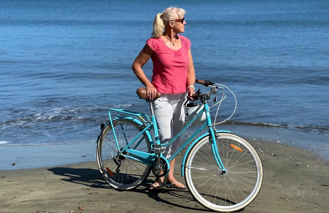 Aquarius On The Beach-1