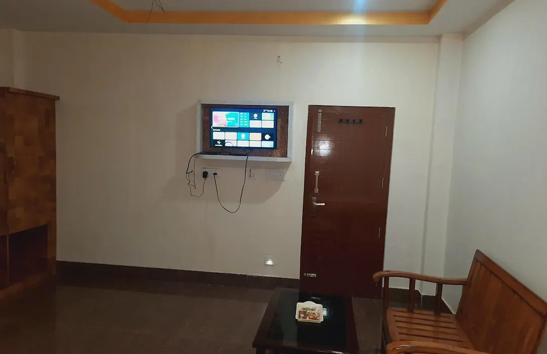 Hotel Knight Inn Airport-1