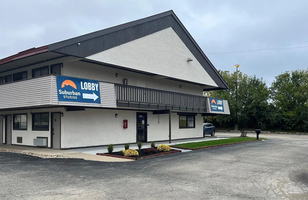 Suburban Studios Peoria-1