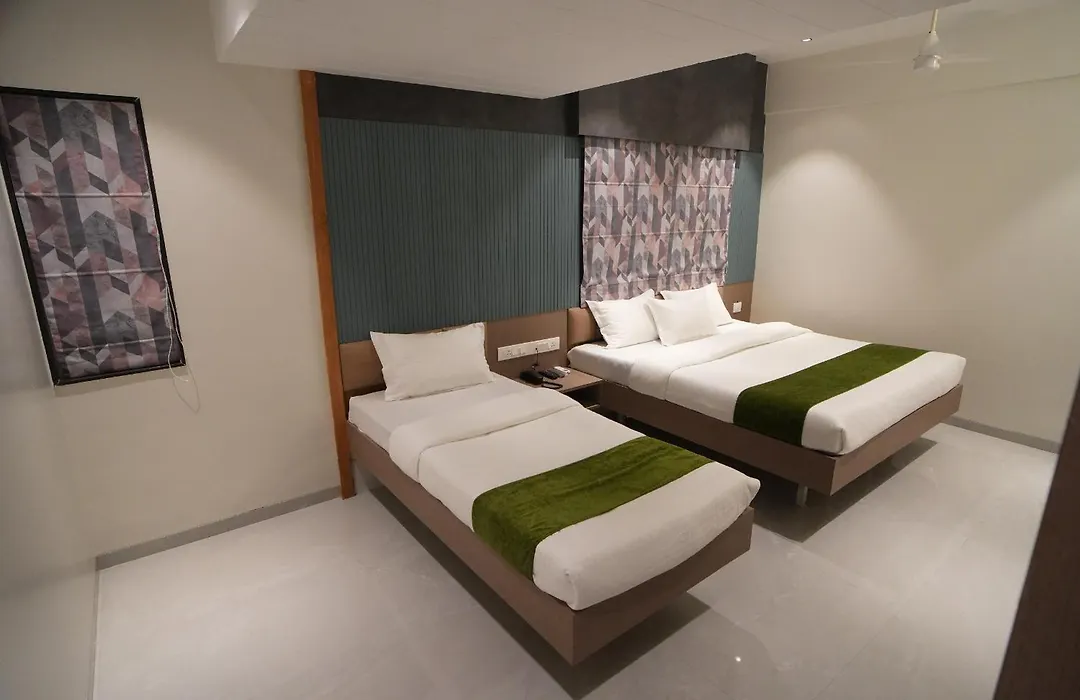 Hotel Modi Samrat-1