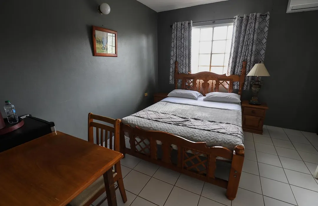 Airport Inn-1