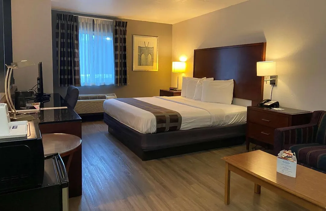 Travelodge Inn & Suites By Wyndham Albany-1