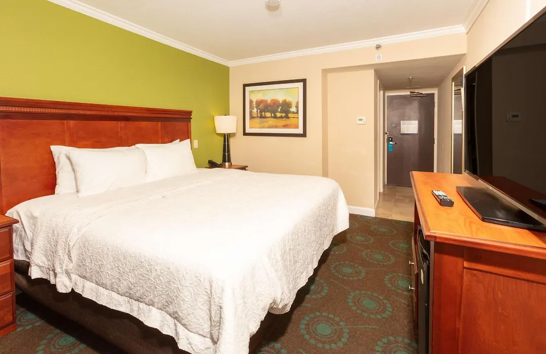 Hampton Inn Daytona Speedway-Airport-1