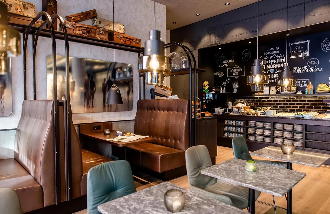 Motel One Nuernberg-City-1