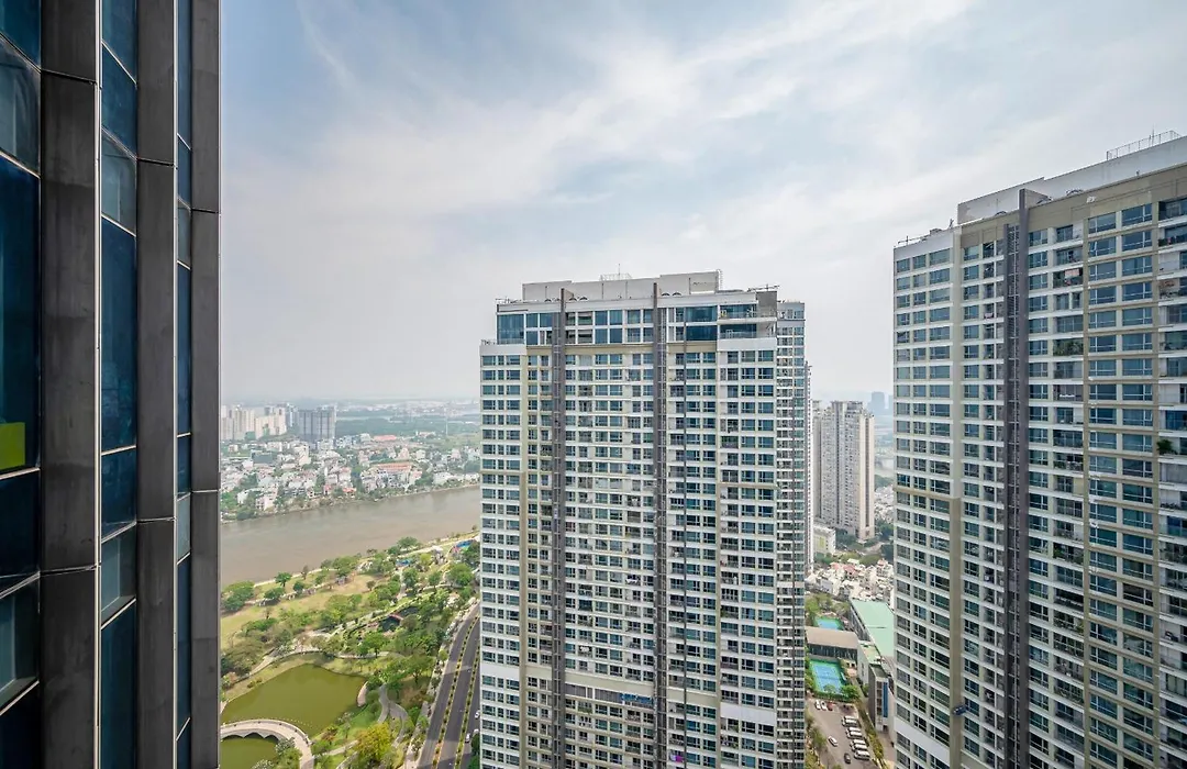 Landmark 81 And Vinhomes Riverside Residence-1