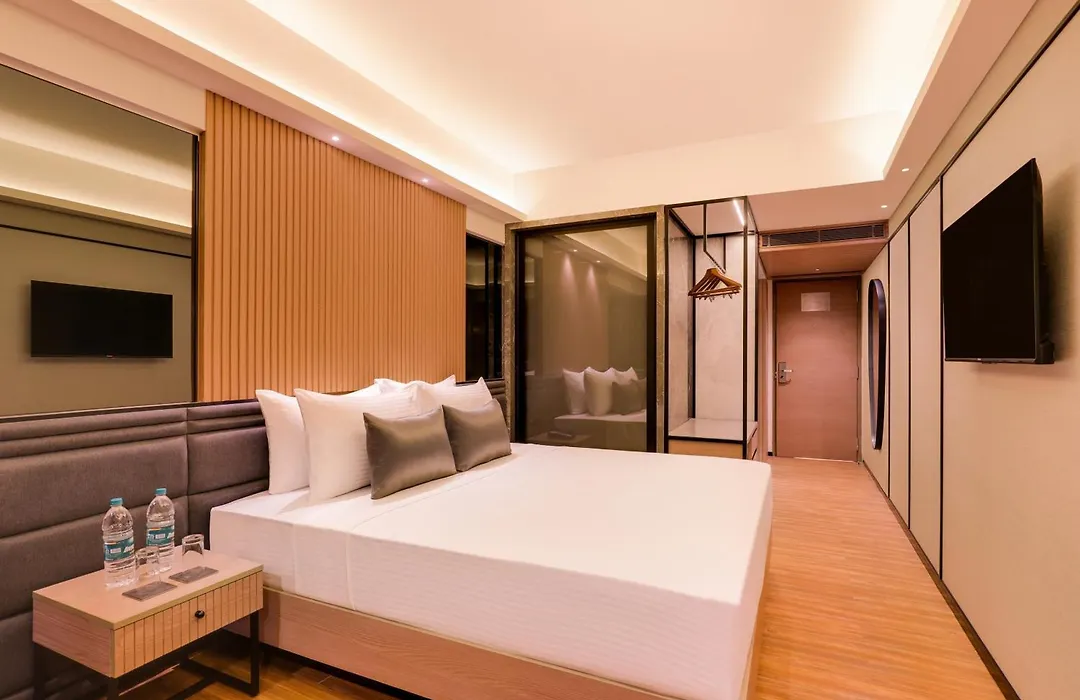 Lemon Tree Premier, Malad, Mumbai-1