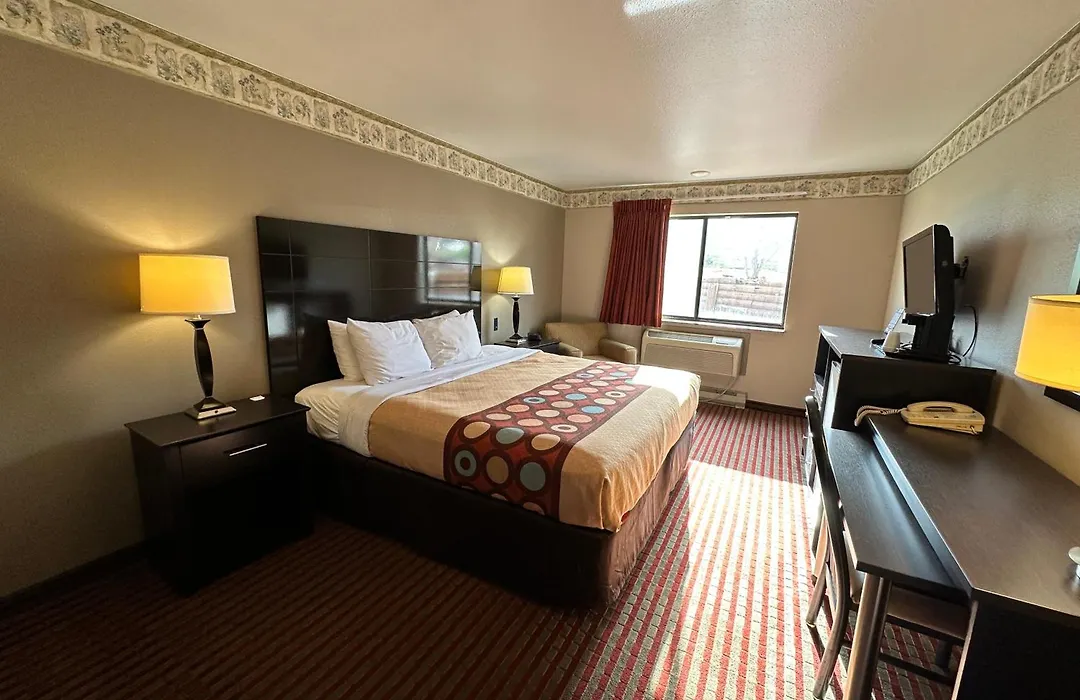 Rodeway Inn & Suites Madison East-1