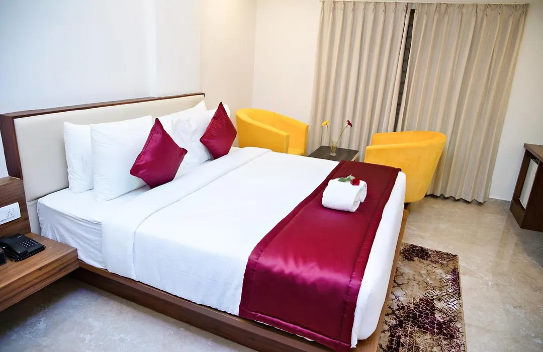 Villa Grand Hotel Near Kempegowda International Airport-1