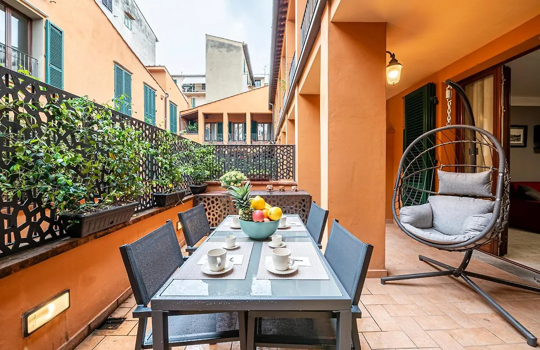 "Once Upon A Time" Cherubini Palace Thematic Apartments Free Parking-1