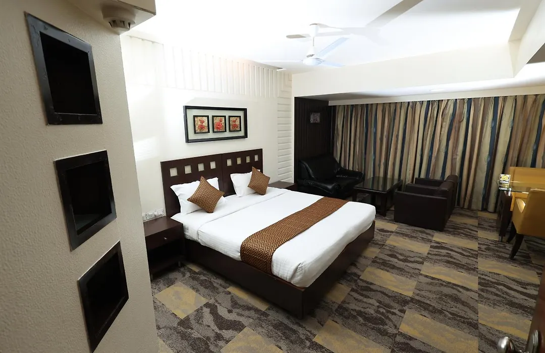 Quaint Suites Hotel & Banquet-1