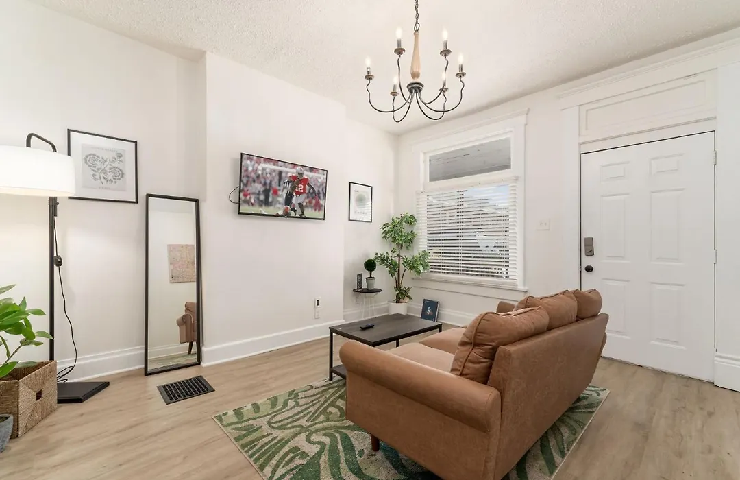 Housepitality - The Madison House - Brand New-1