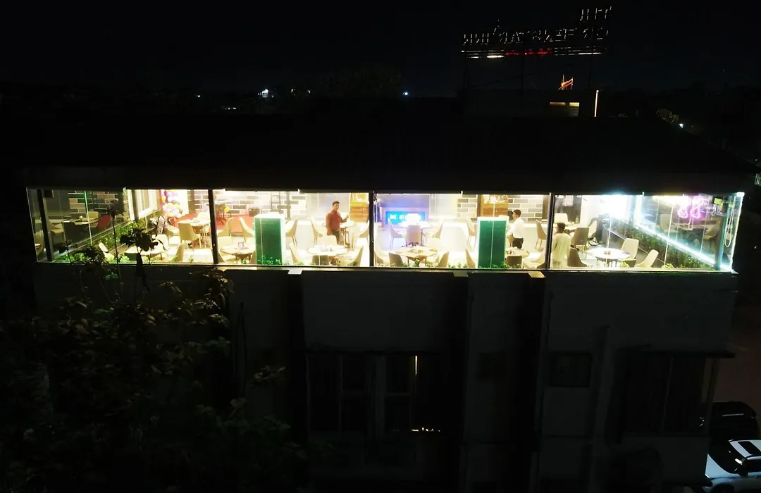 The Greenstar Inn Premium-1