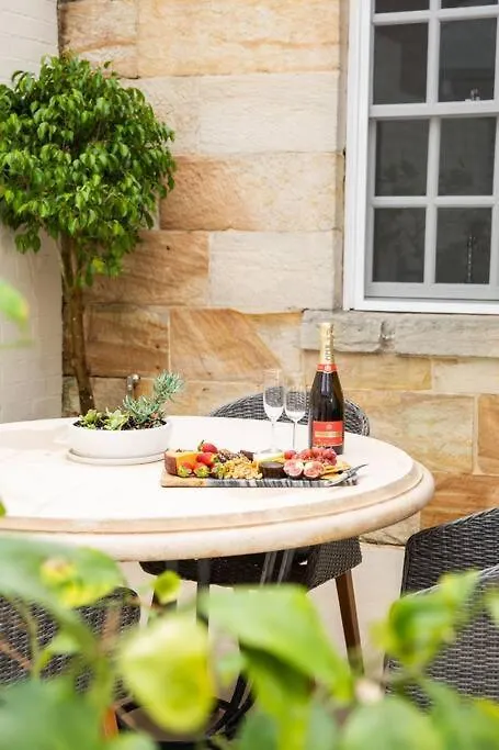 Balmain Sandstone Cottage-1