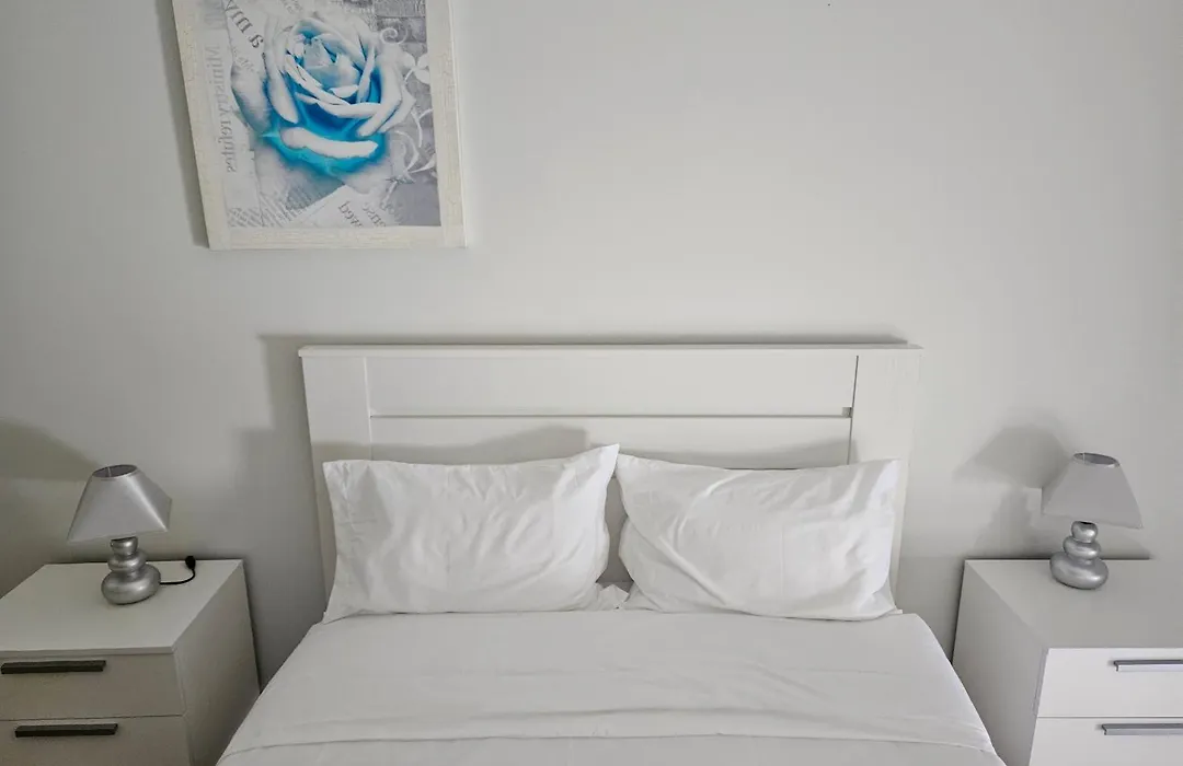 Bella Italia Coronel Miranda Guest House-1