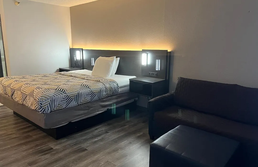 Economy Suites - Tulsa Airport-1