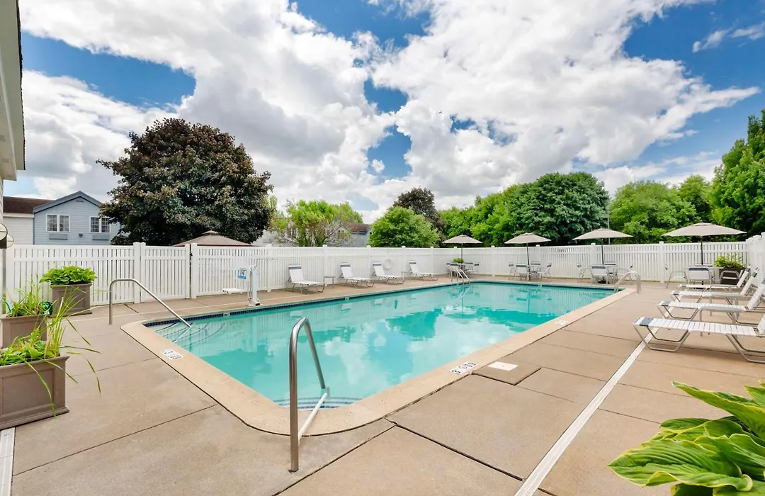 Best Western Hartford Hotel And Suites-1