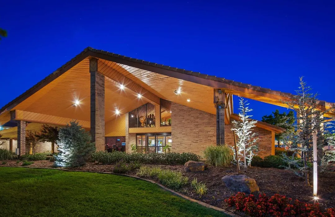 Best Western Plus Saddleback Inn And Conference Center-1