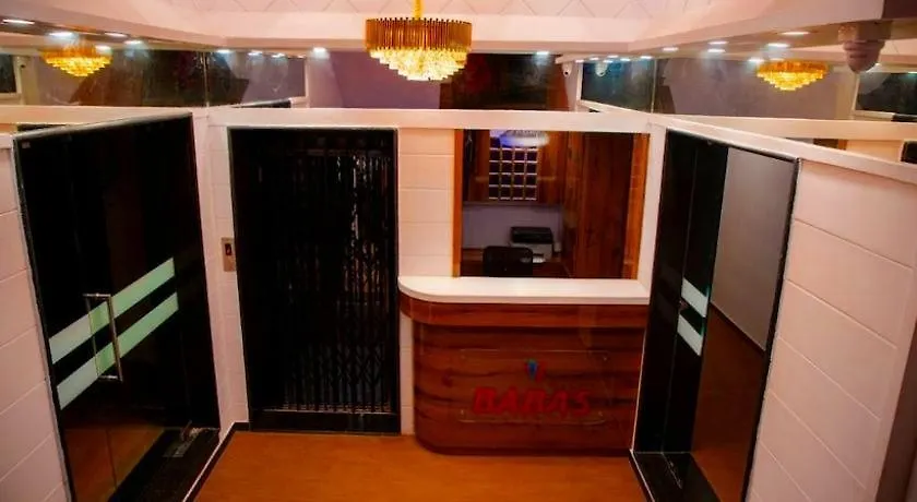 Hotel Baba'S Residency-1