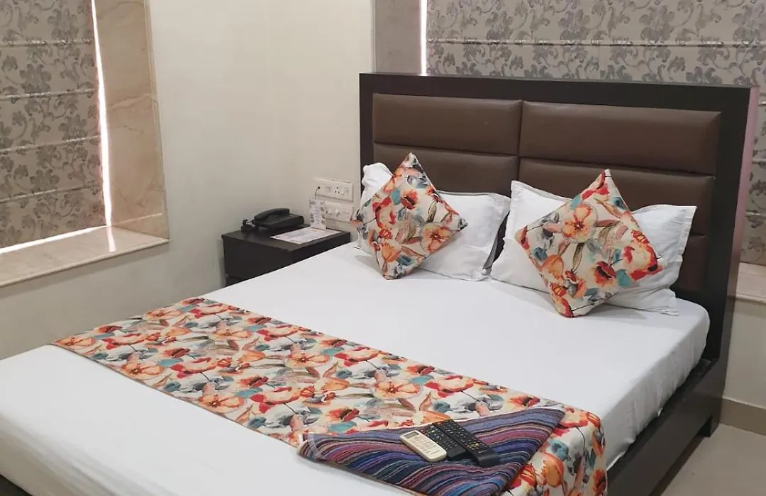 Nk7 Guest House-1
