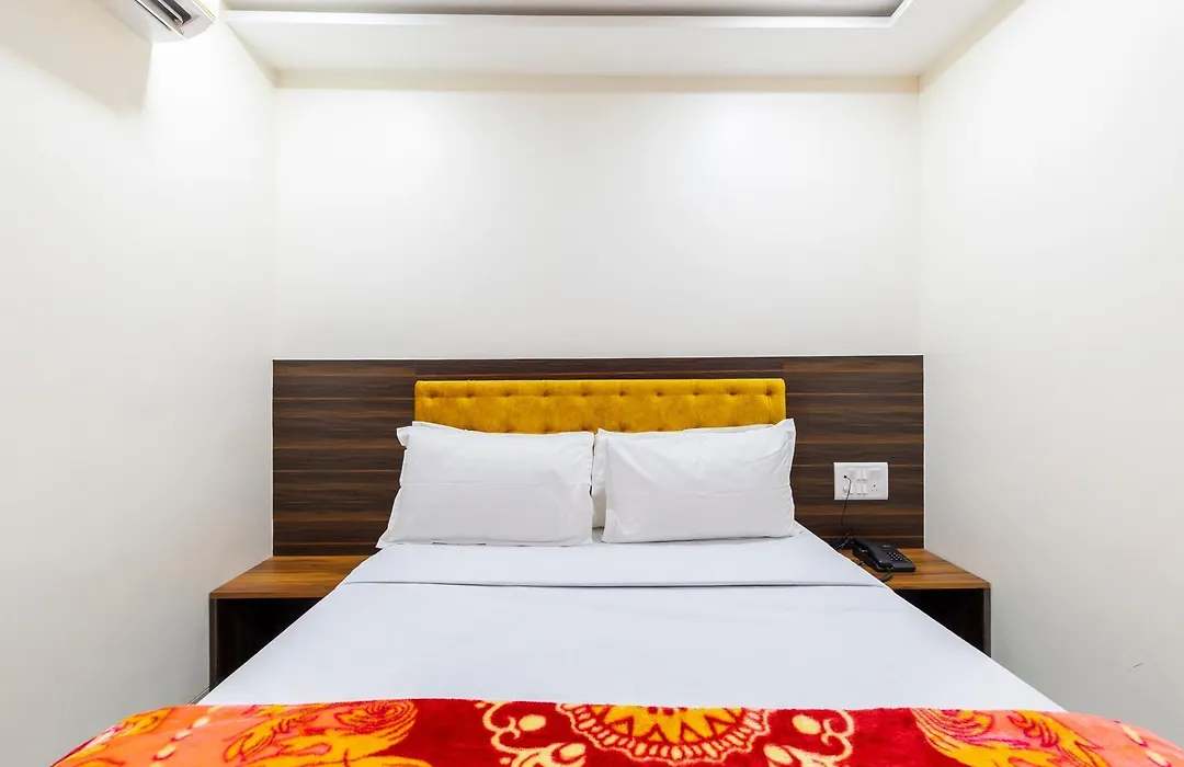 Hotel Samrat Palace-1