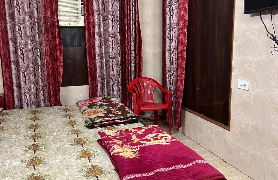 Dream Land Hotel-1