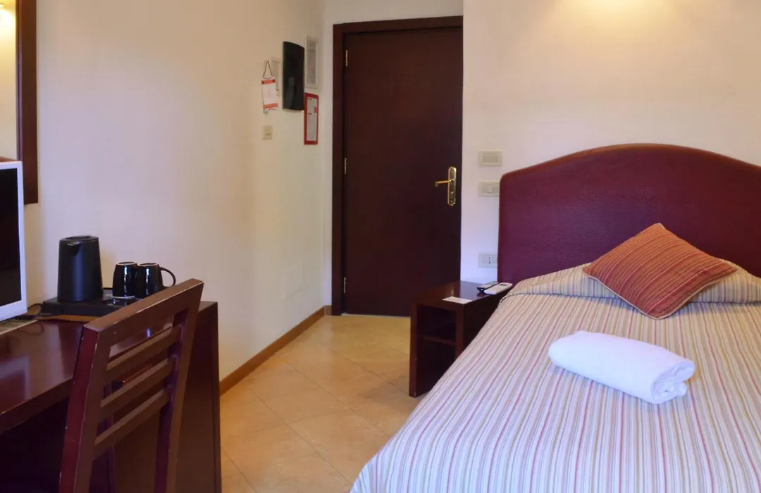 Hotel Cardinal Of Florence - Recommended For Ages 25 To 55-1