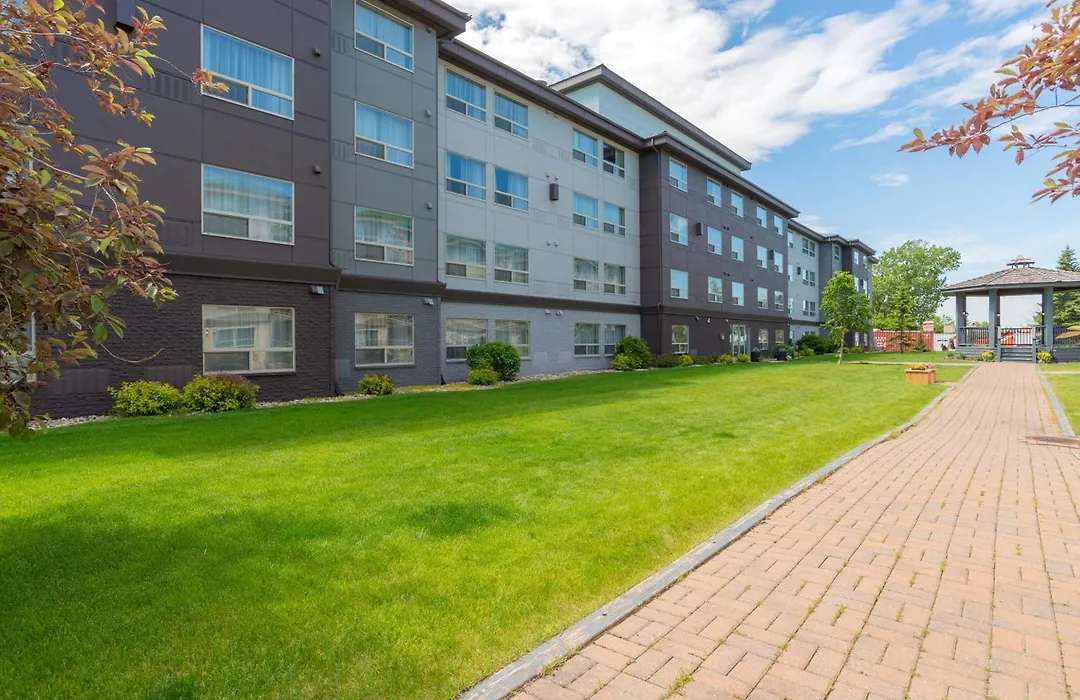 Sandman Hotel & Suites Regina-1